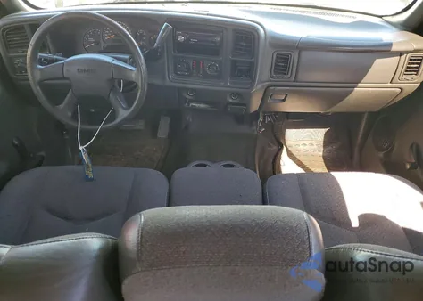 2005 GMC New Sierra C1500 from USA, damaged, VIN 1GTEC19TX5Z180946